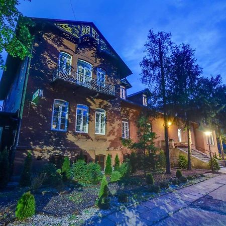 Savoy Bed and Breakfast Spała Eksteriør billede