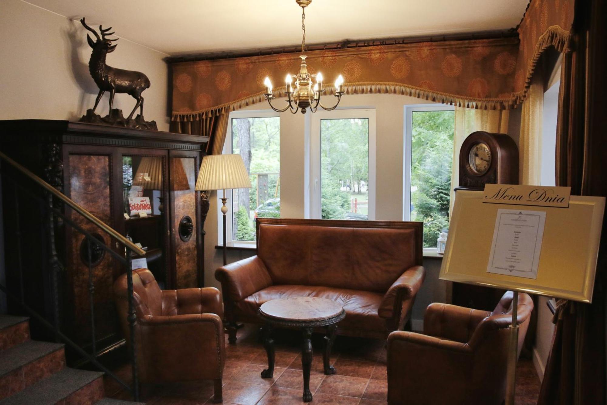 Savoy Bed and Breakfast Spała Eksteriør billede