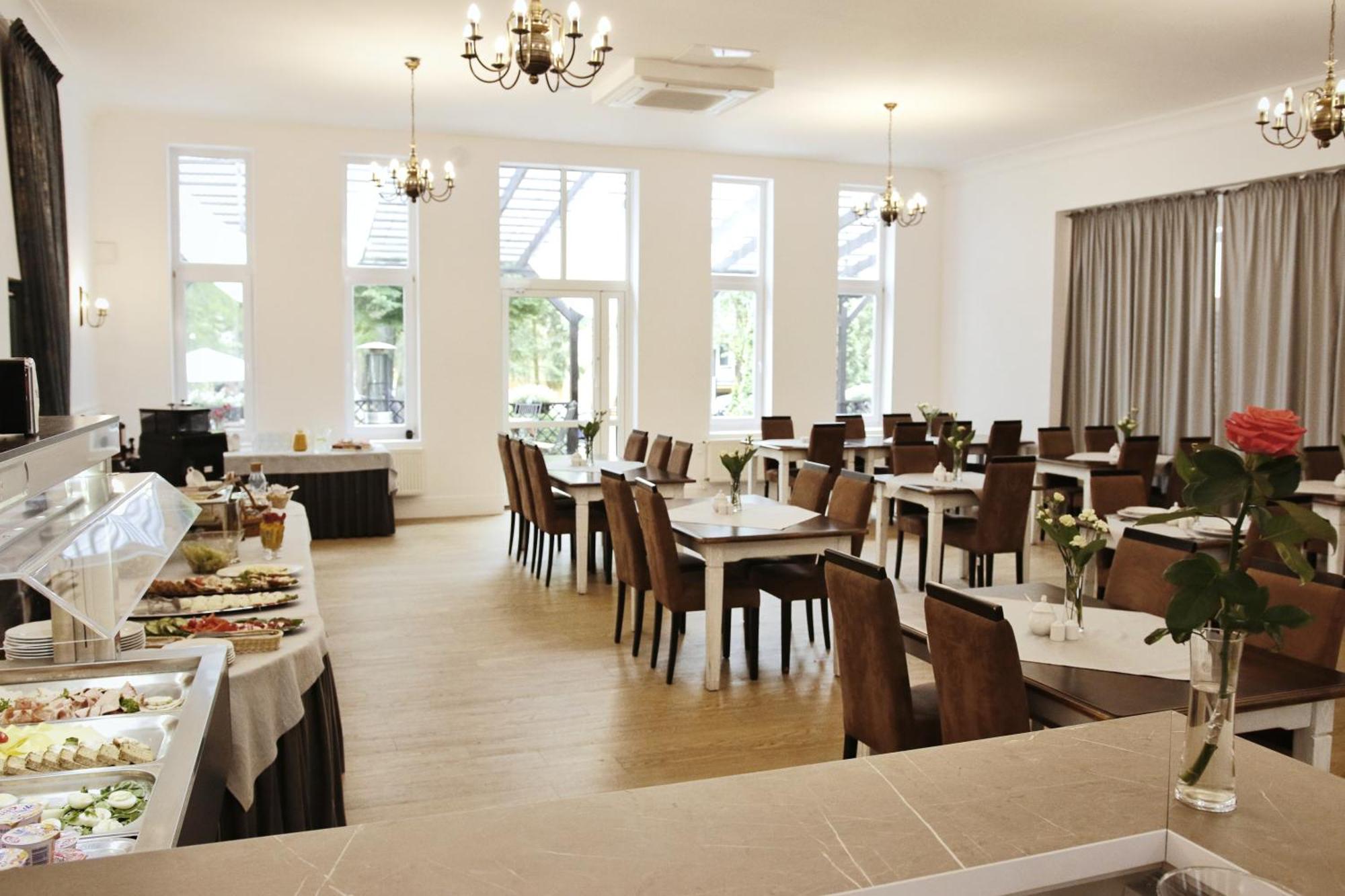 Savoy Bed and Breakfast Spała Eksteriør billede